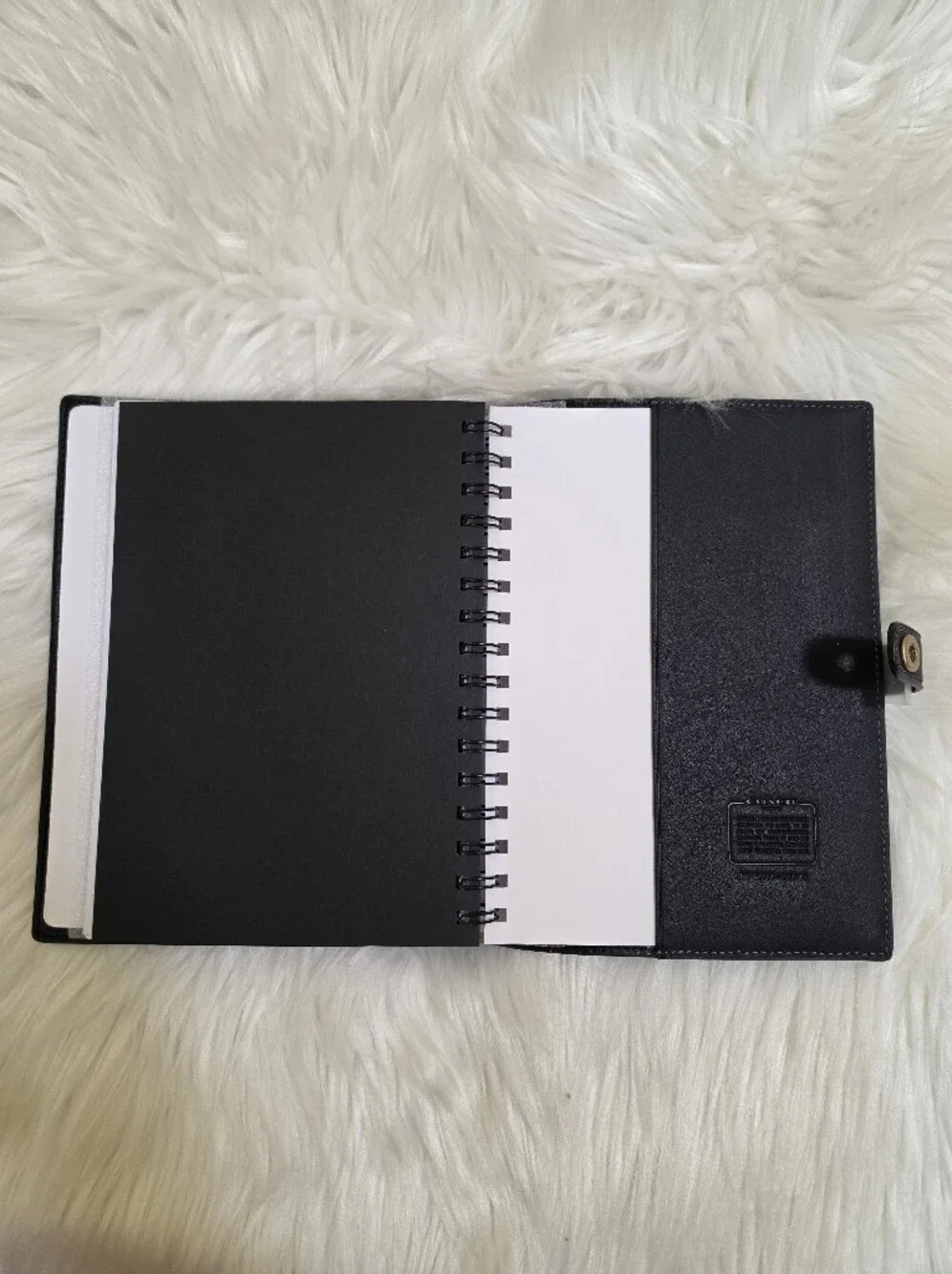 New Coach Glovetanned Leather Black Turnlock Notebook